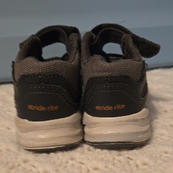 STRIDE RITE WILSON SHOES - Picture 2 of 4